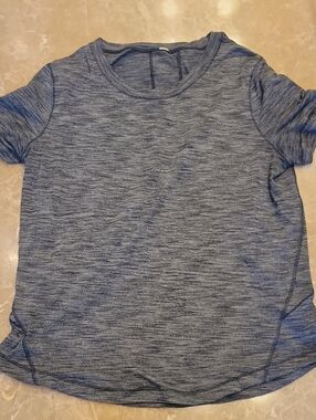 *lululemon athletica Marled Gray/bkack Short Sleeve Tee